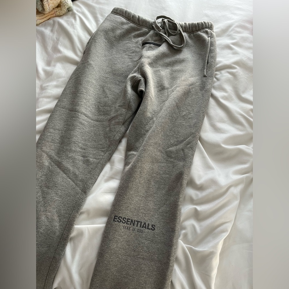 authentic men’s essentials, fear of God gray sweatpants S
